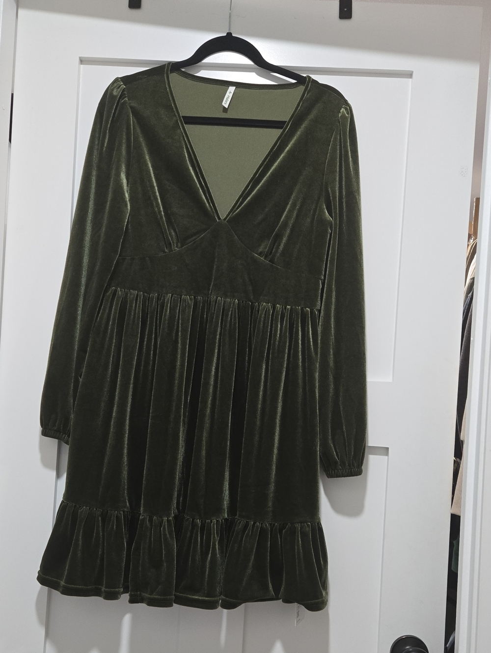 HALARA Olive Velvet V-Neck Long Sleeve Mini Dress